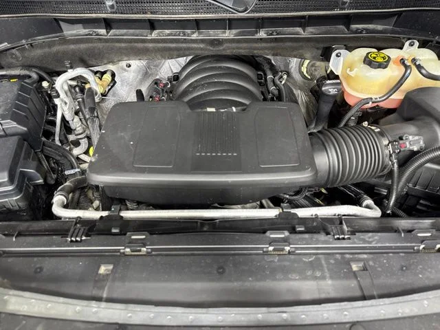Used 2022 Gray GMC SLT image 9