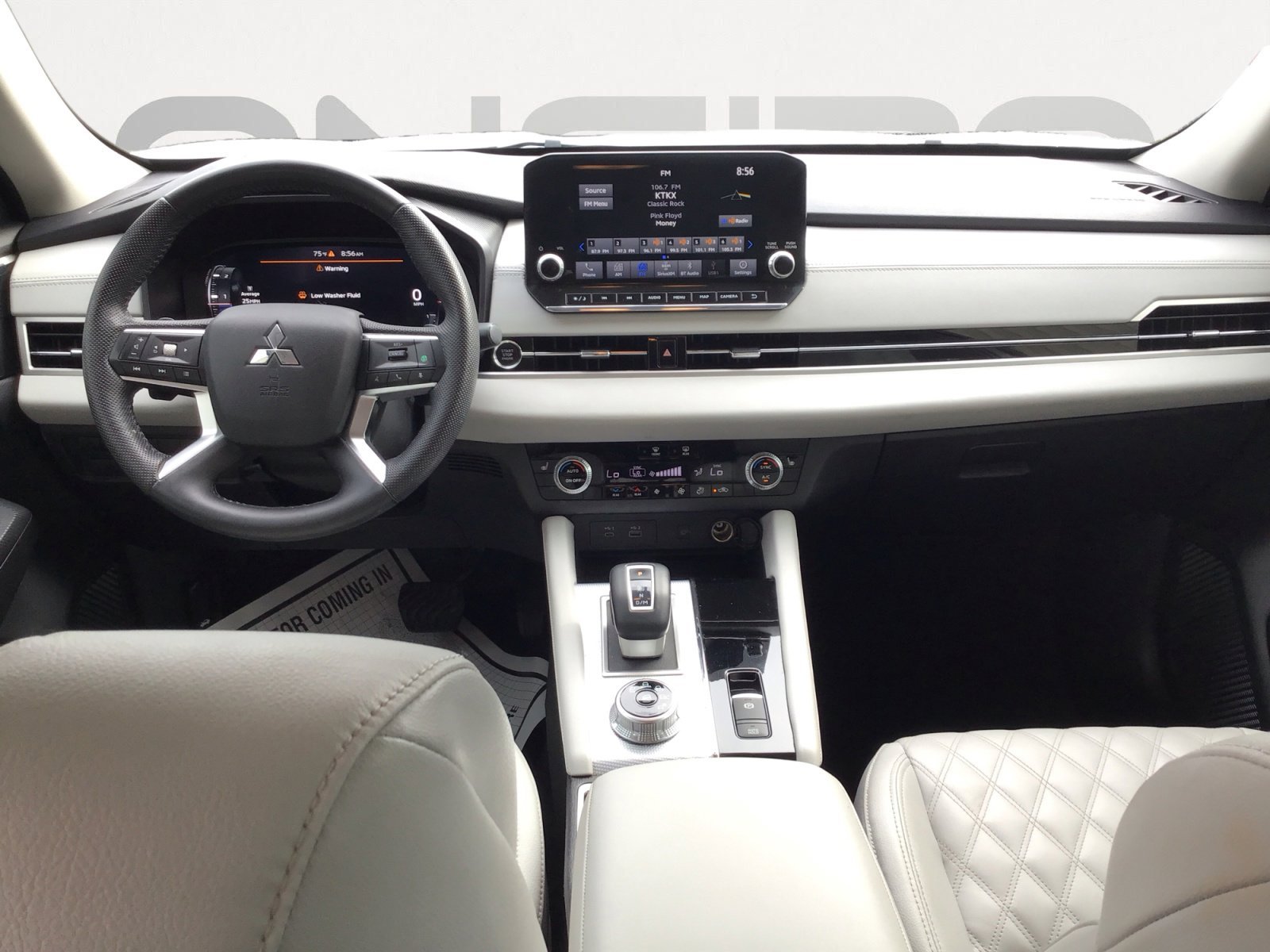 Used 2023 White Diamond Mitsubishi SEL image 15