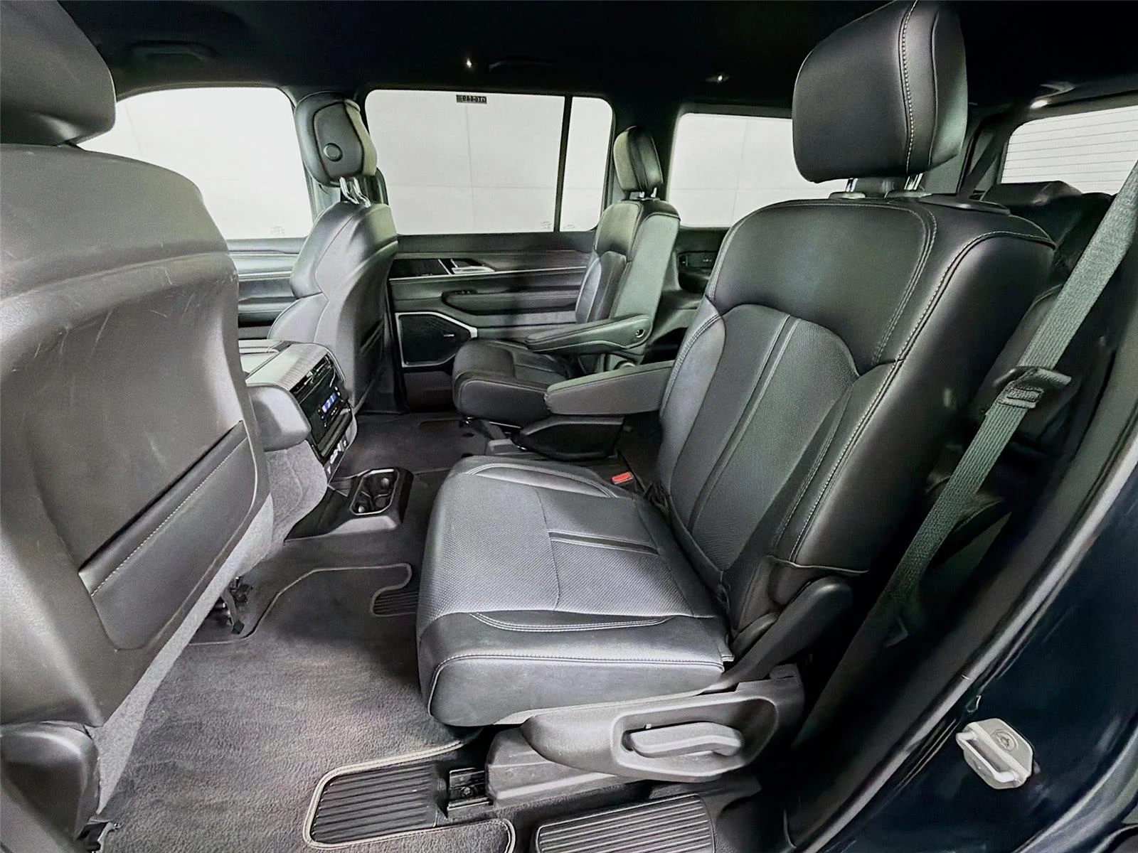 2024 Jeep Wagoneer Series III - Photo 21
