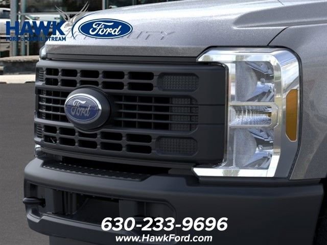 New 2026 Carbonized Gray Metallic Ford F-250® XL image 17