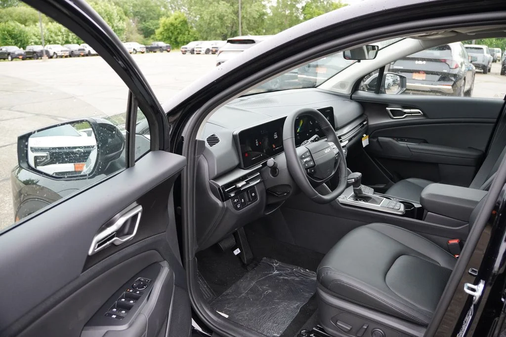 New 2026 Ebony Black Kia EX image 10