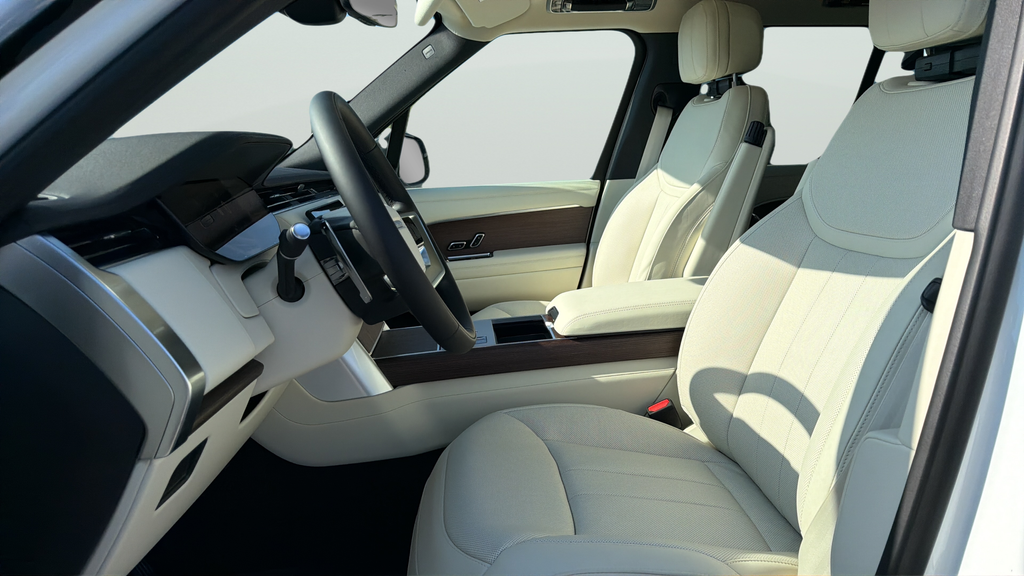 New 2026 Fuji White Land Rover SE image 17