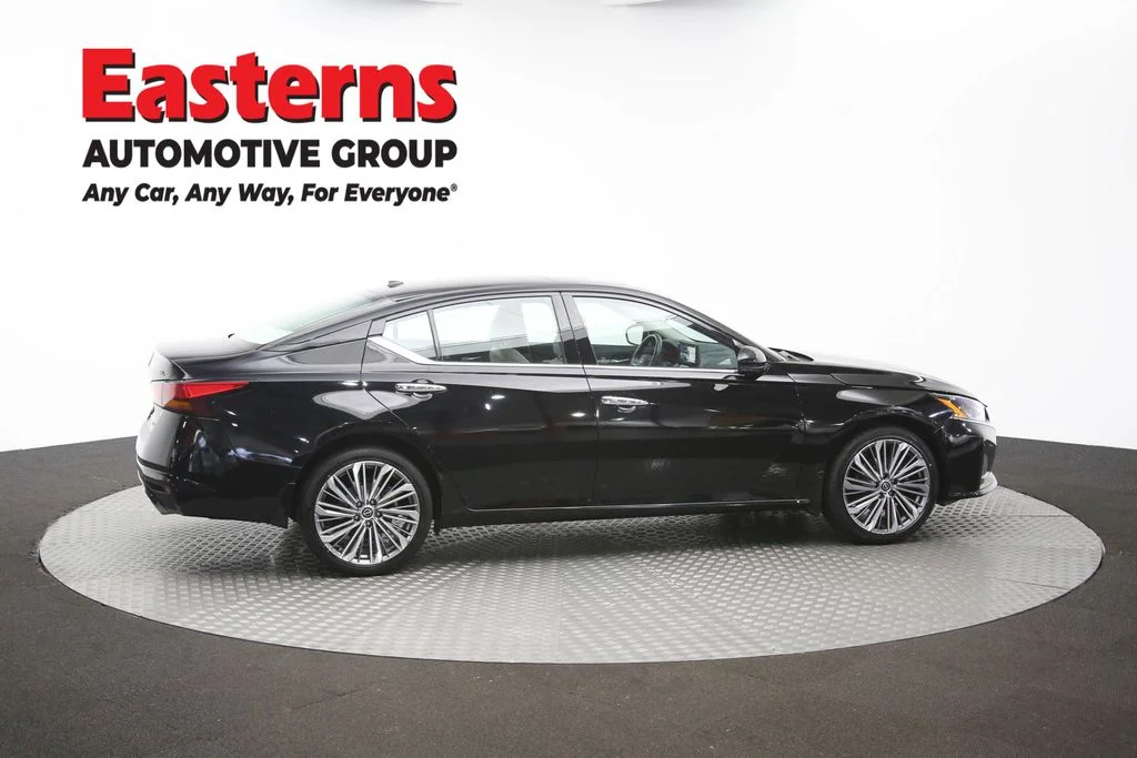 Used 2024 Black Nissan 2.5 SL image 44