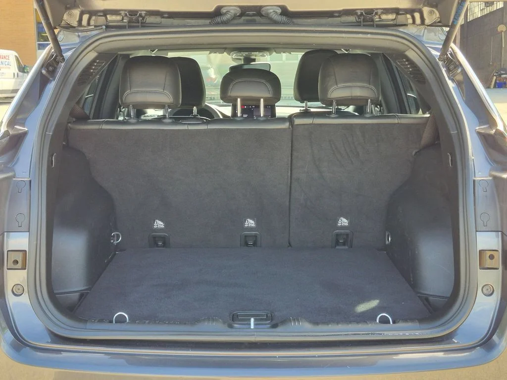 Used 2023 Gray Jeep Limited image 6