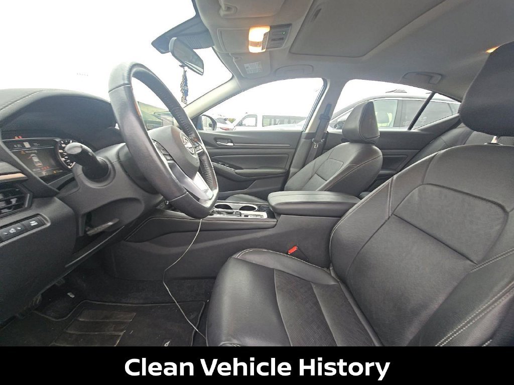 Certified Used 2025 Blue Nissan 2.5 SL image 4