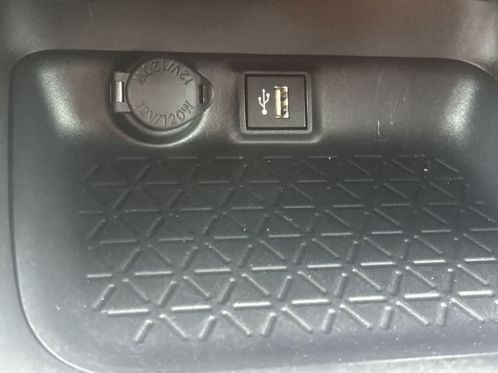 Used 2025 Ice Cap Toyota LE image 21