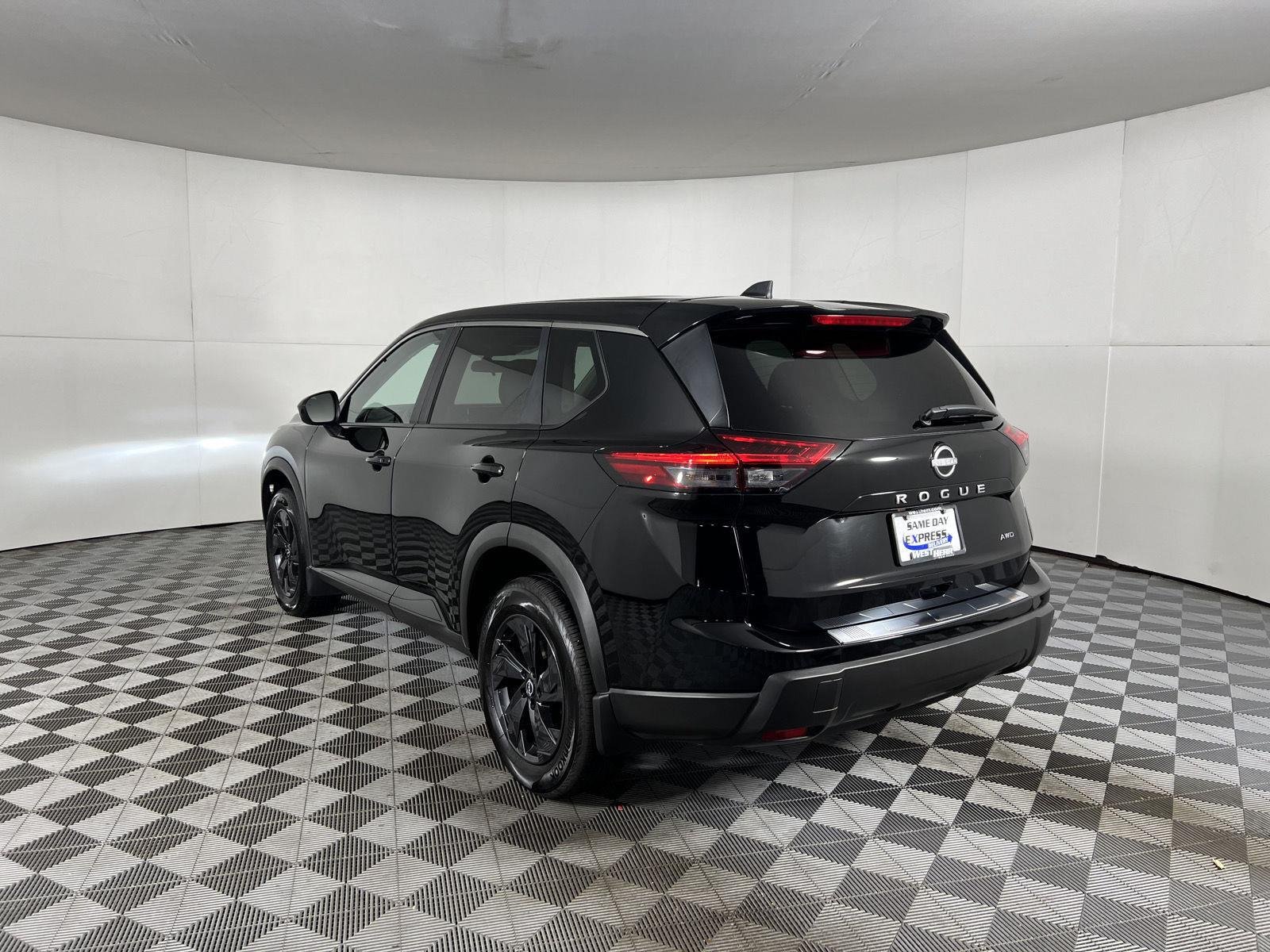 Certified Used 2026 Super Black Nissan SV image 6