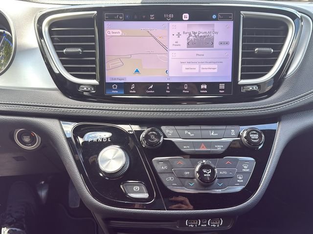 Used 2021 White Chrysler Touring L image 21