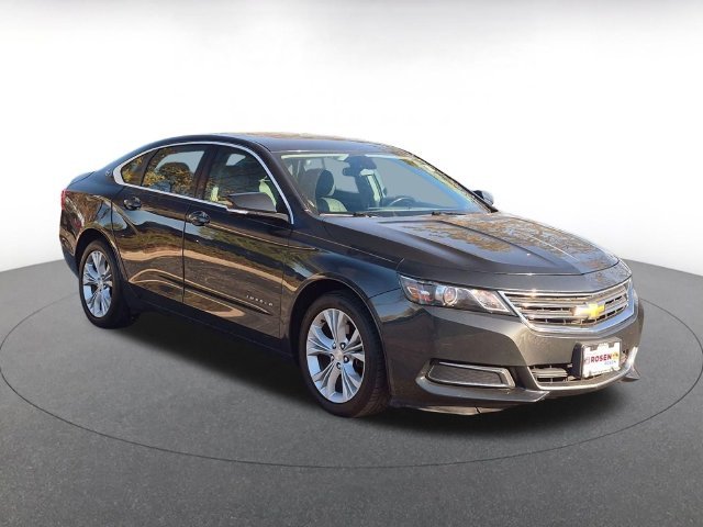 Used 2015 Gray Chevrolet LT image 1