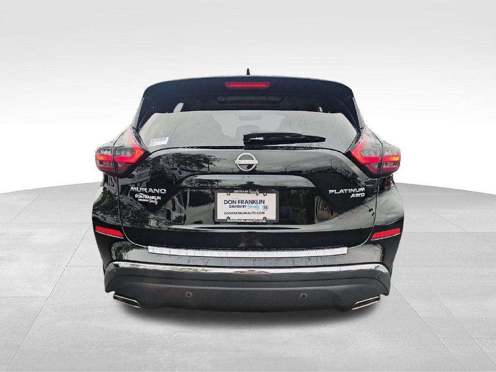 Used 2024 Black Nissan Platinum image 4