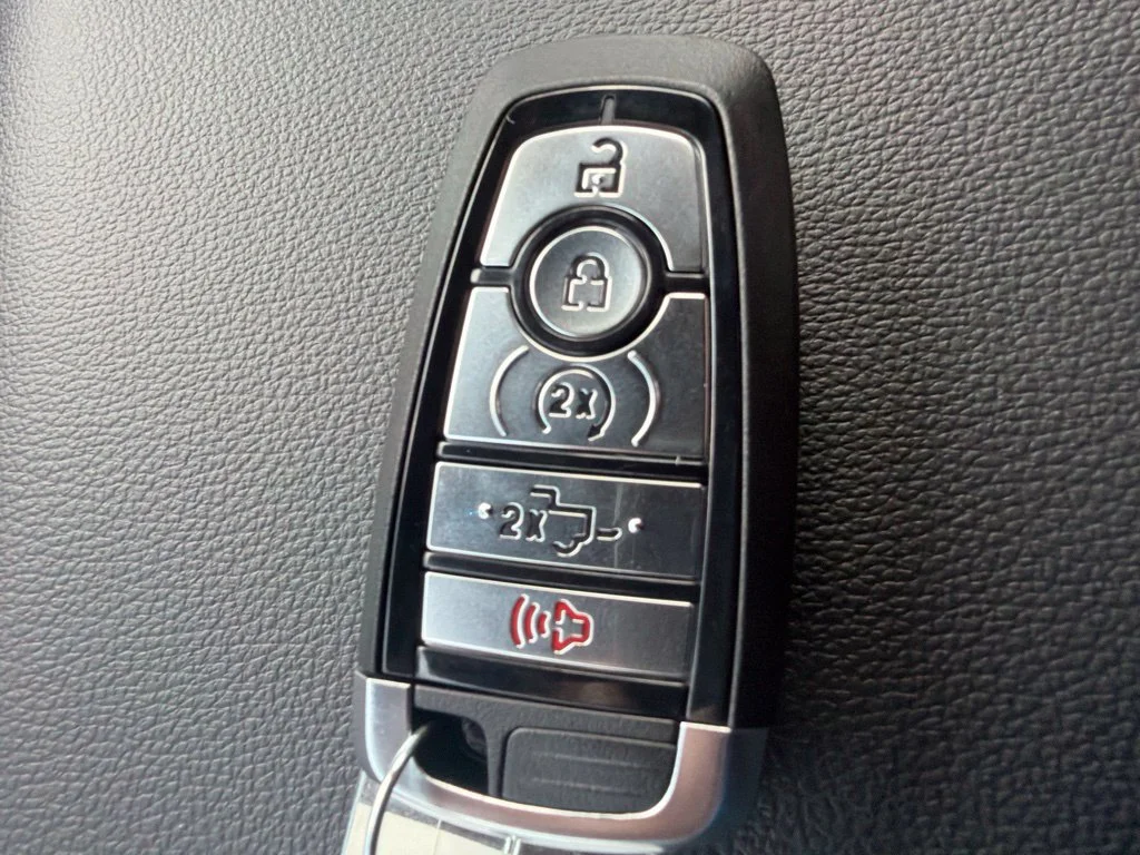 New 2026 Avalanche Ford XLT image 25