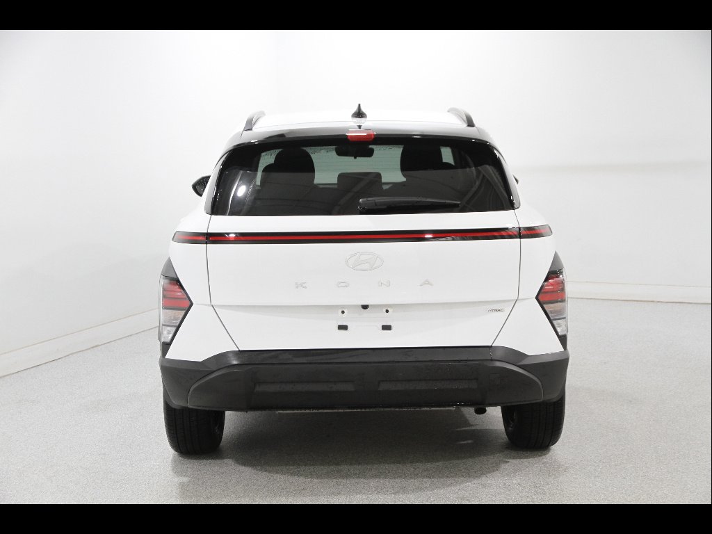 Used 2026 Atlas White Hyundai SEL Sport image 20