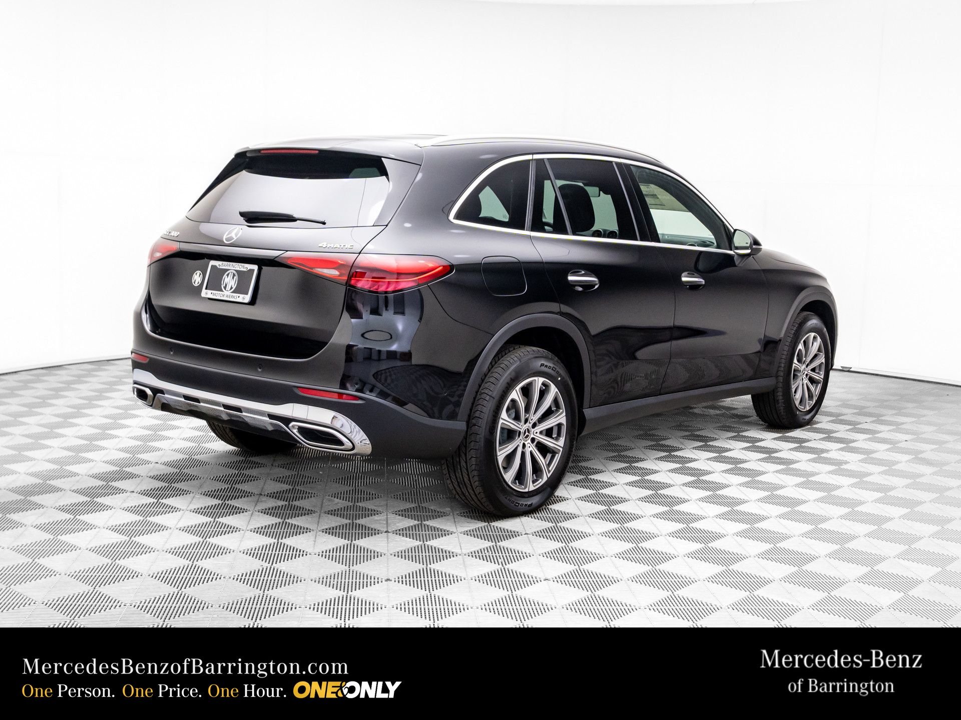 New 2026 Black Mercedes-Benz GLC 300 image 6