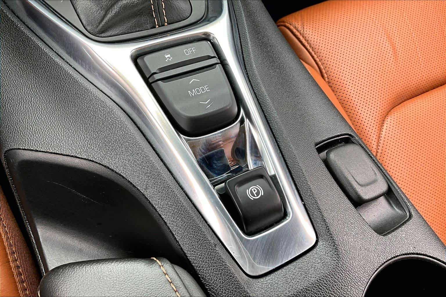 Used 2019 Summit White Chevrolet 2SS image 31