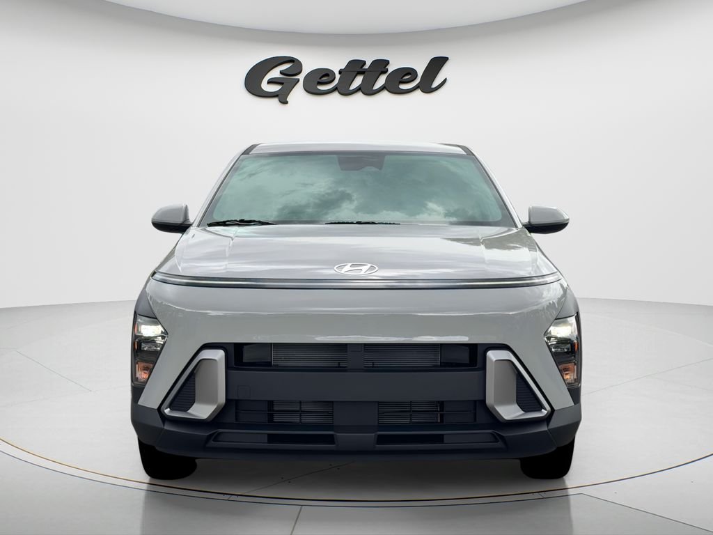 New 2026 Gray Hyundai SE FWD image 3