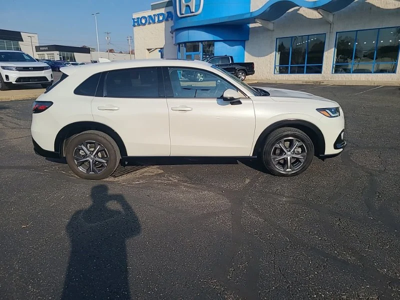 Used 2025  Honda EX-L image 6