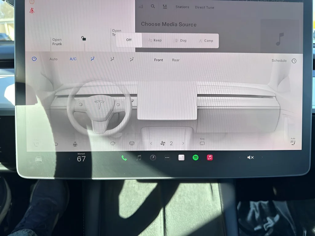 Used 2022 White Tesla Base image 20
