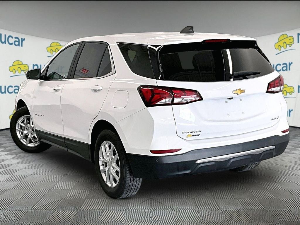 Used 2024 Summit White Chevrolet LT image 4