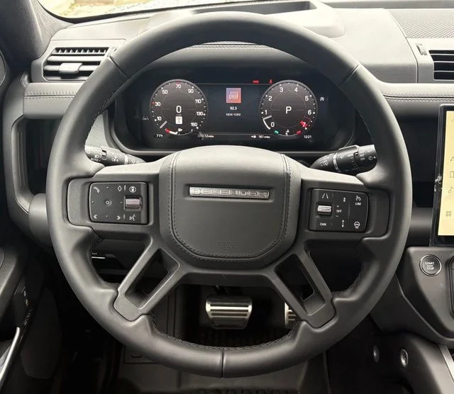 New 2026 Santorini Black Land Rover X image 14