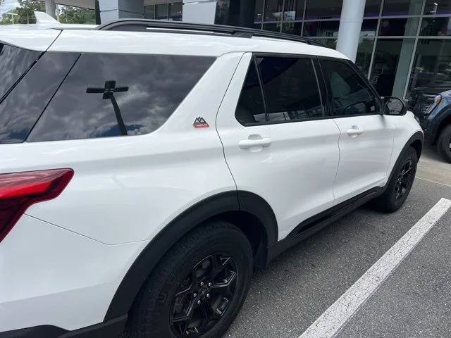 Used 2022 White Ford Timberline image 9
