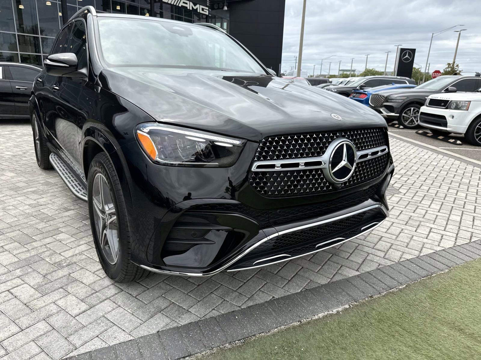 New 2026 Black Mercedes-Benz 350 4MATIC® SUV image 8
