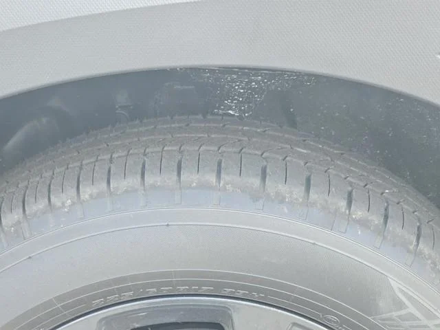 New 2026 CRYSTAL WHITE PEARL Subaru Base image 28