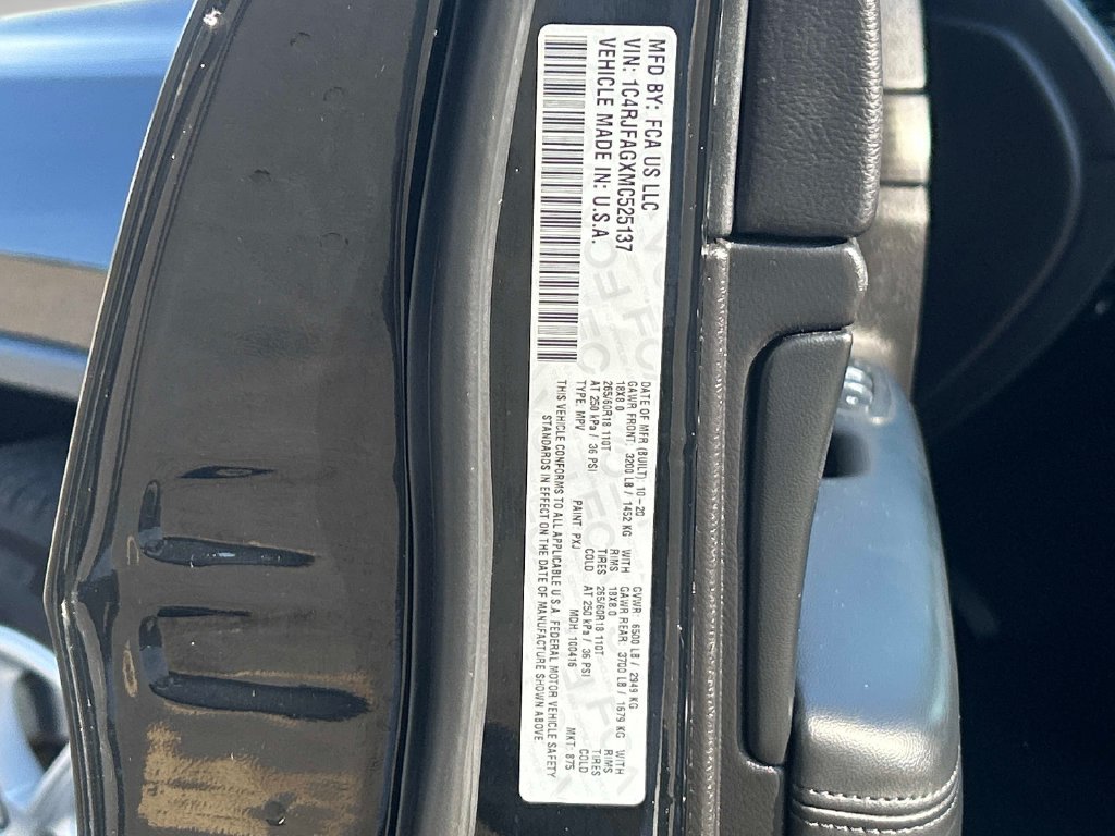 Used 2021 Black Jeep Laredo E image 10