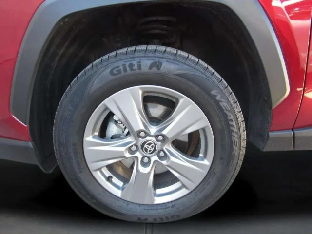 Used 2024 Pearl Toyota XLE image 5