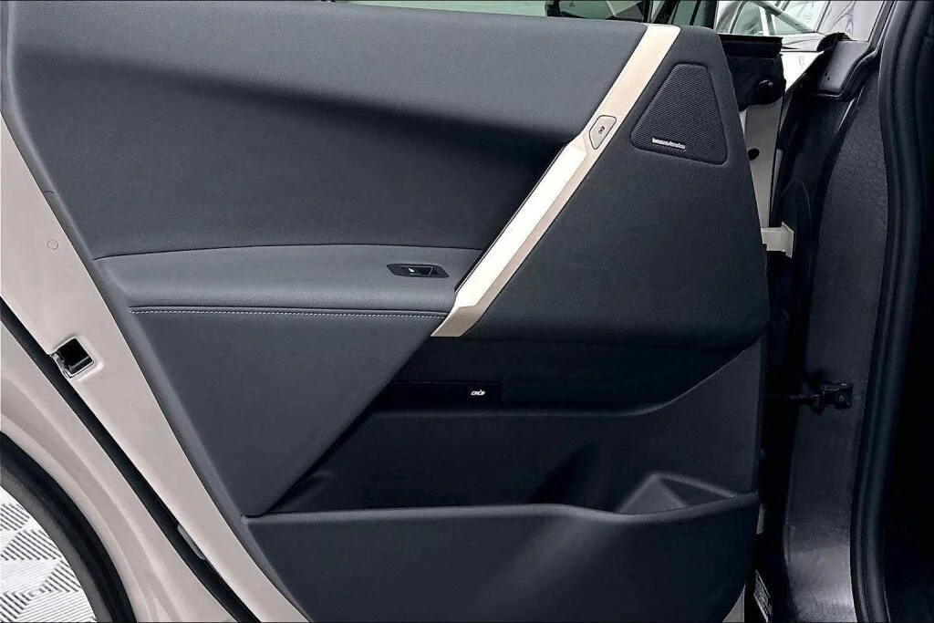 New 2026 Dune Grey Metallic BMW xDrive45 image 25