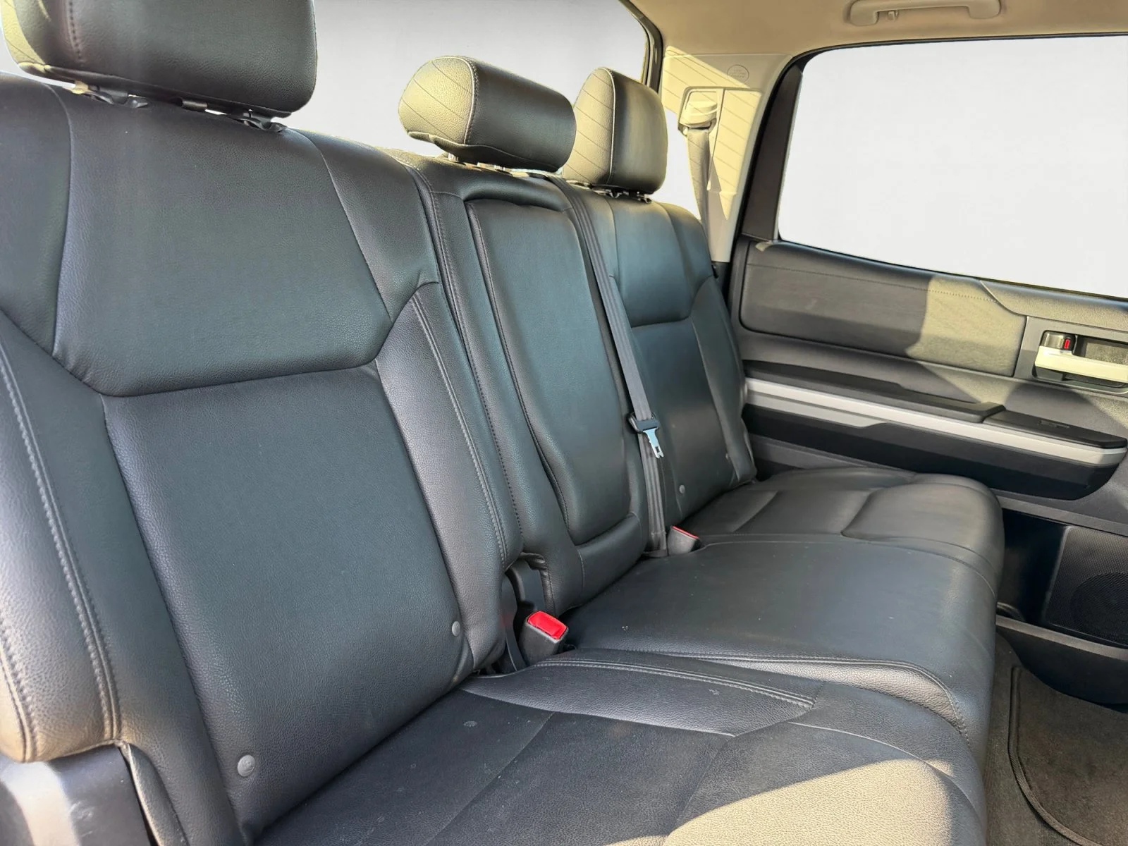 Used 2016 Black Toyota SR5 image 18