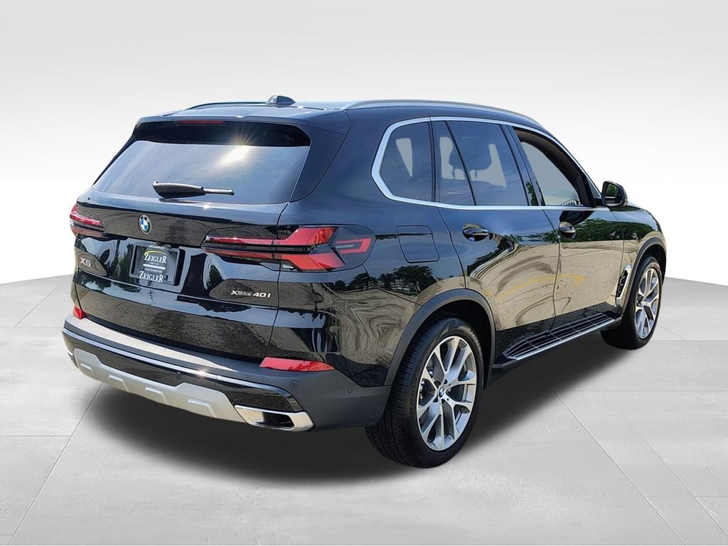 Used 2026 Black BMW xDrive40i image 10