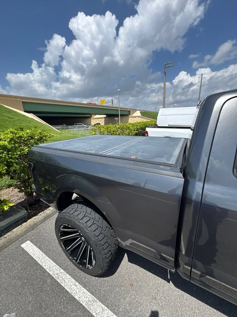Used 2017 Gray Ford XL image 15
