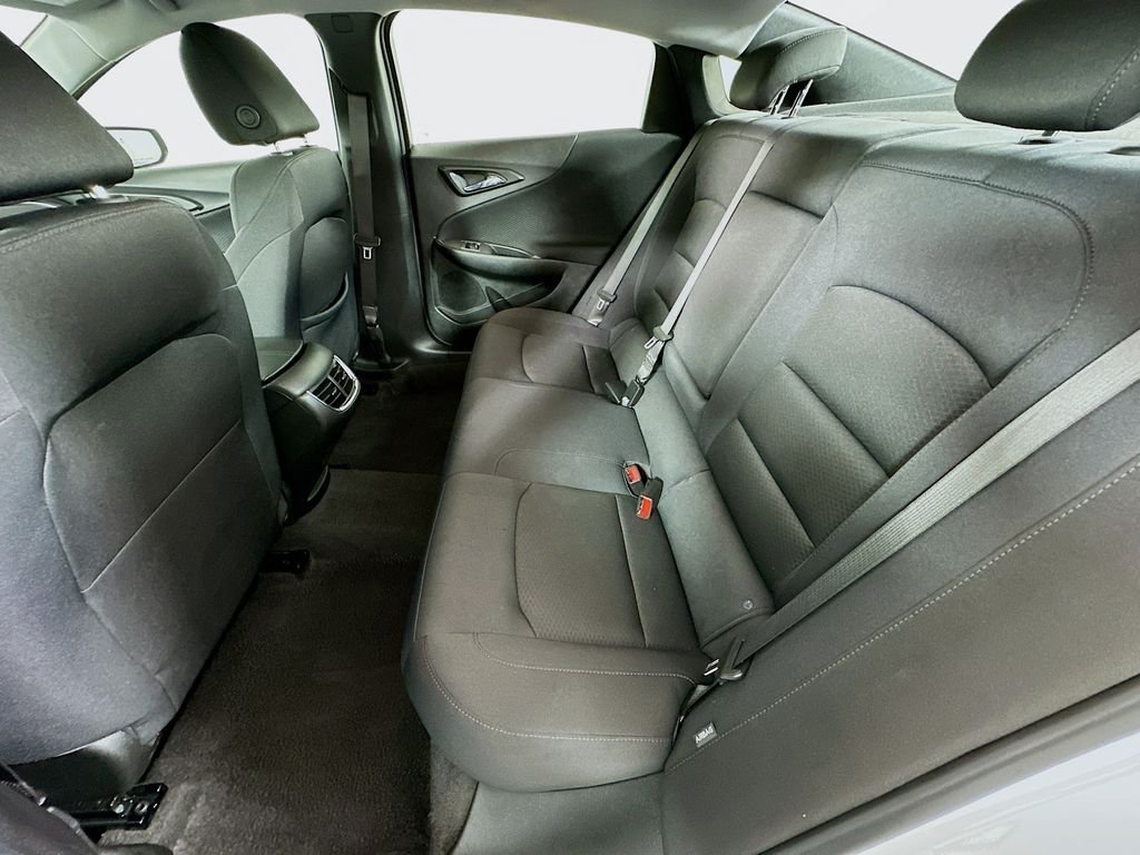 Used 2025 Summit White Chevrolet LT image 23