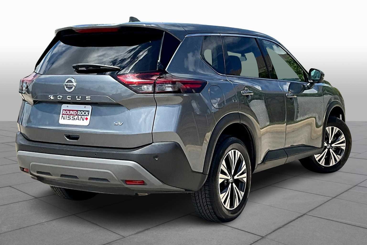 Used 2021 Gun Metallic Nissan SV image 13