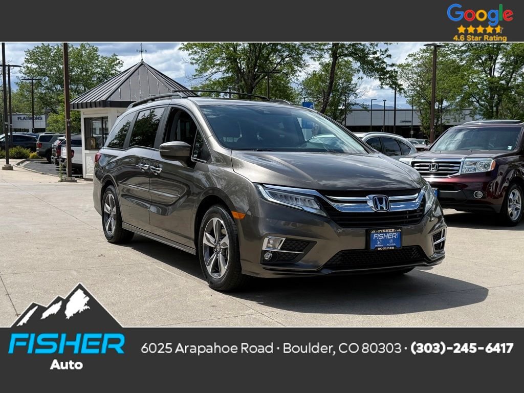 2018 Honda Odyssey Touring's photo