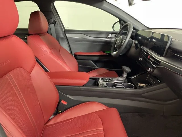 2026 Kia K5 GT-Line - Photo 15