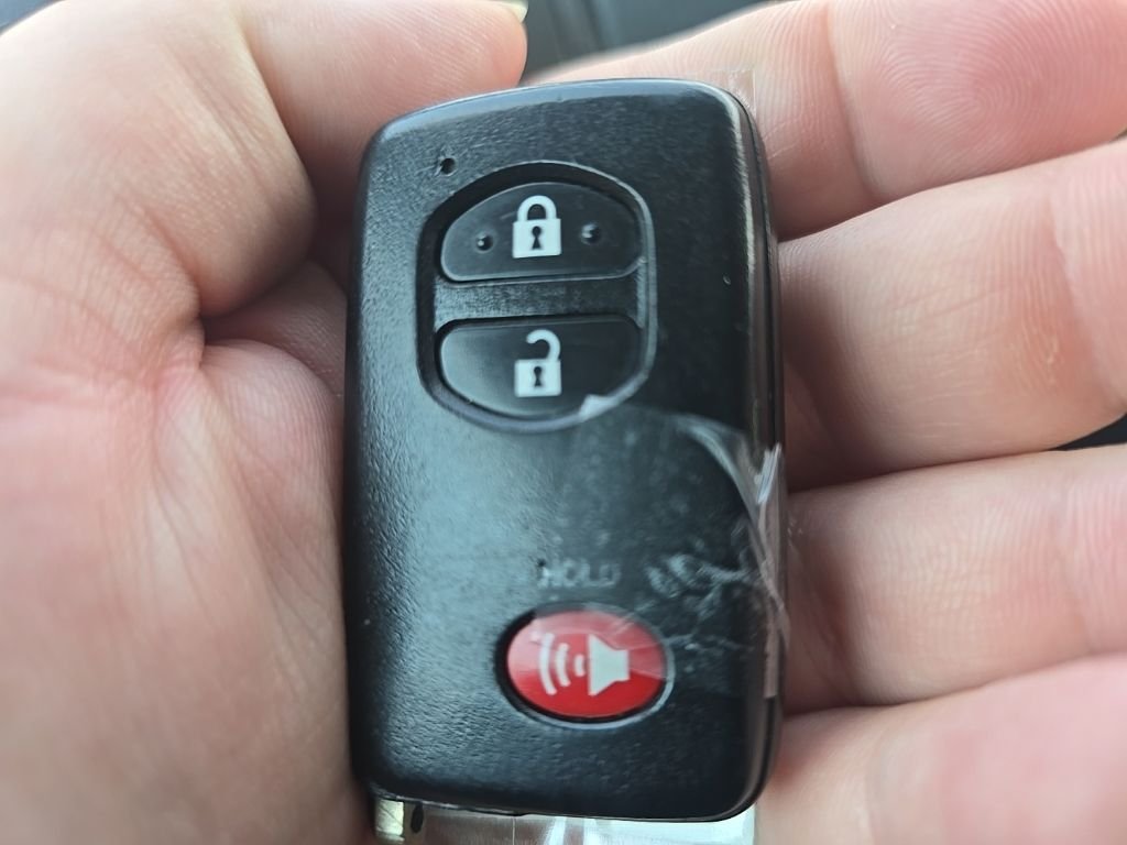 Used 2011 Blue Toyota Limited image 19