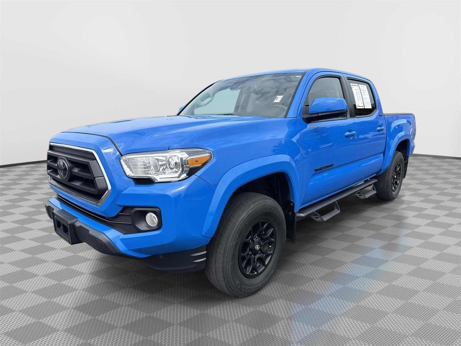 Used 2021 Toyota Tacoma SR5 with VIN 3TMCZ5AN2MM393321 for sale in Kansas City