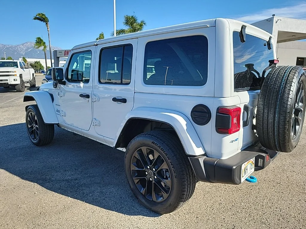 Used 2024 White Jeep Sahara 4xe image 8