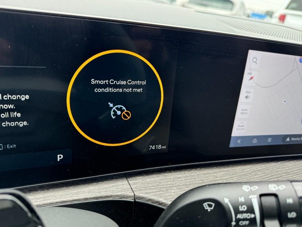 2025 Hyundai Santa Fe Limited - Photo 25