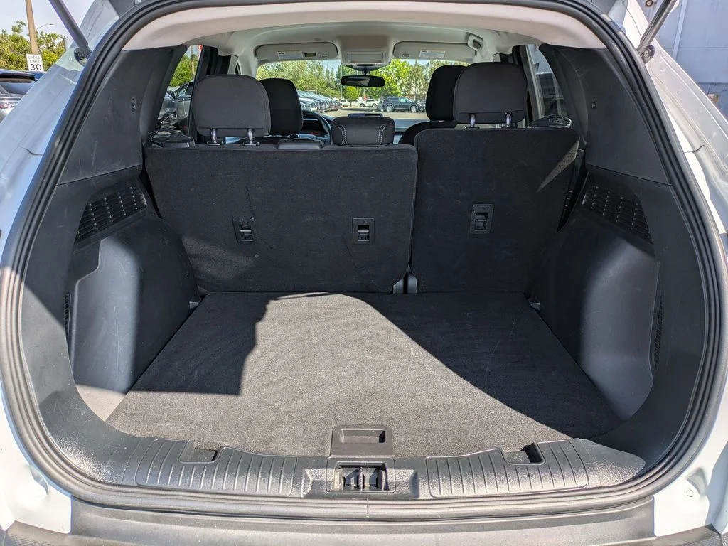 Used 2025 Oxford White Ford Active image 14