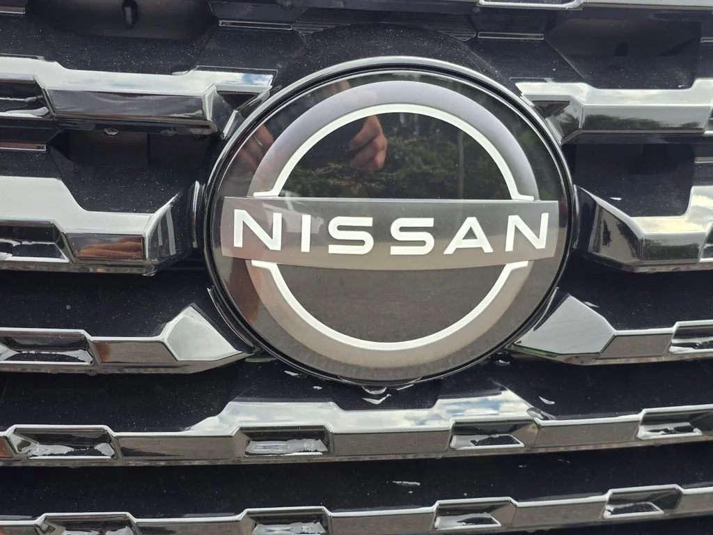 Used 2025 Black Nissan S image 3