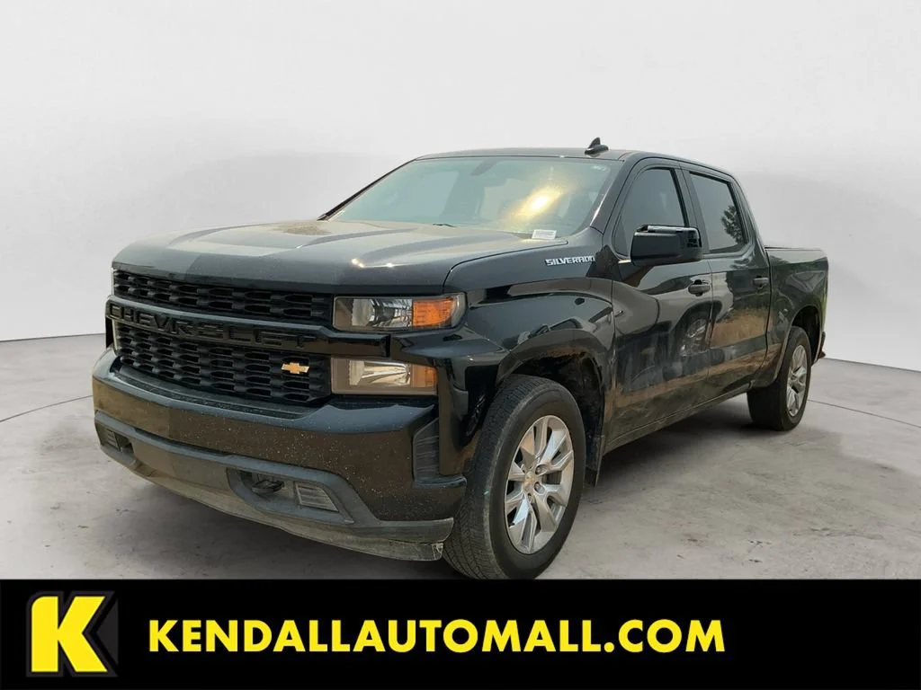 Used 2020 BLACK Chevrolet Custom image 1