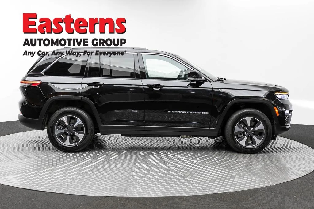 Used 2024 Black Jeep 4xe image 4