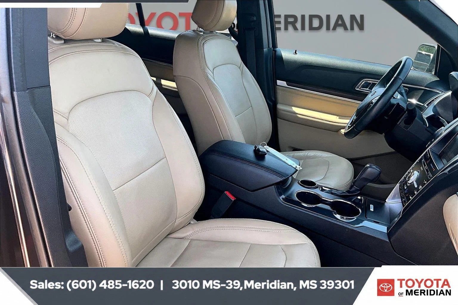 Used 2017 Smoked Quartz Metallic Tinted Clearcoat Ford Limited image 6