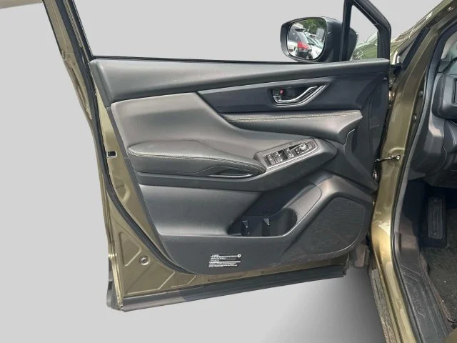 Used 2024 Brown Subaru Onyx Edition image 15