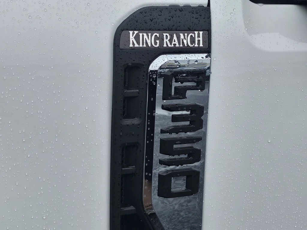 New 2027 Star White Metallic Tri-Coat Ford F-350® King Ranch® image 26