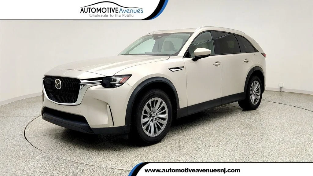 Used 2024 Platinum Quartz Mazda Preferred AWD image 1