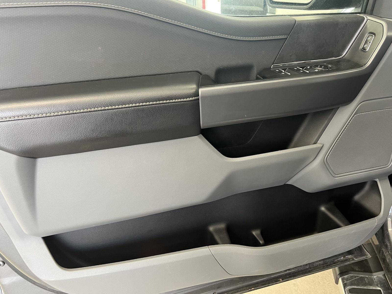 2025 Ford F-150 XLT - Photo 12