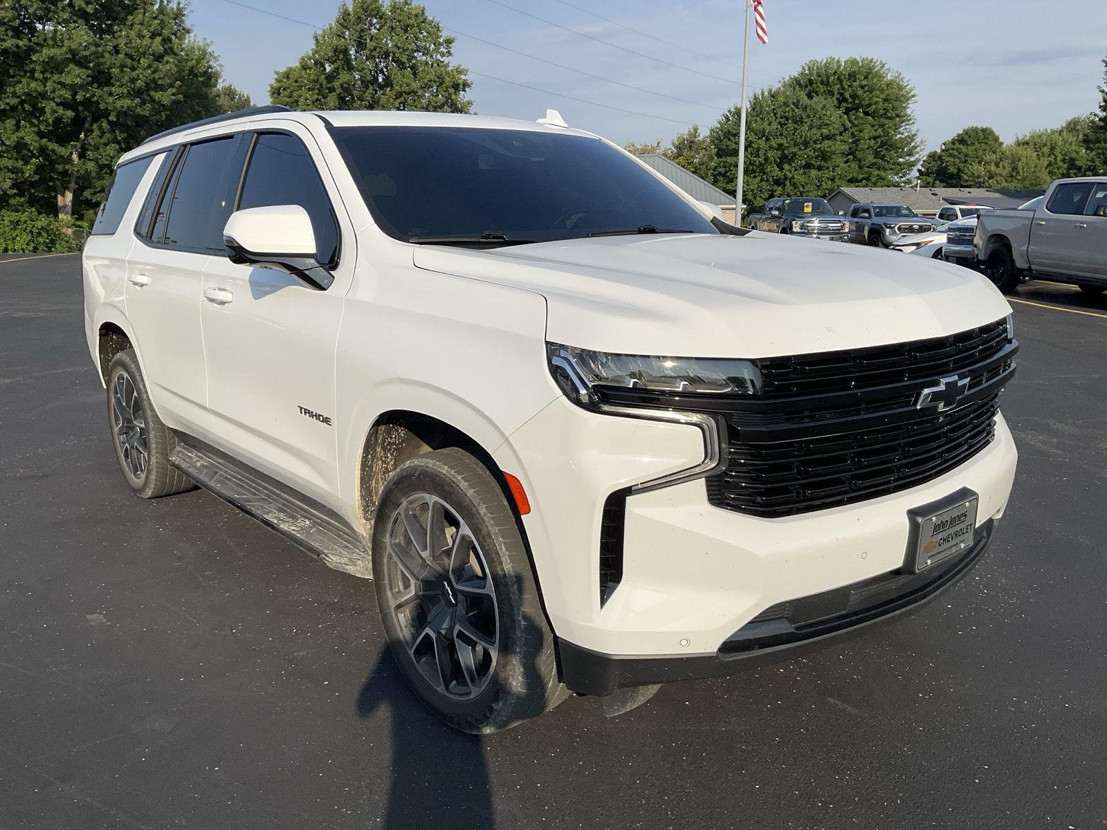 Used 2024 Summit White Chevrolet RST image 3